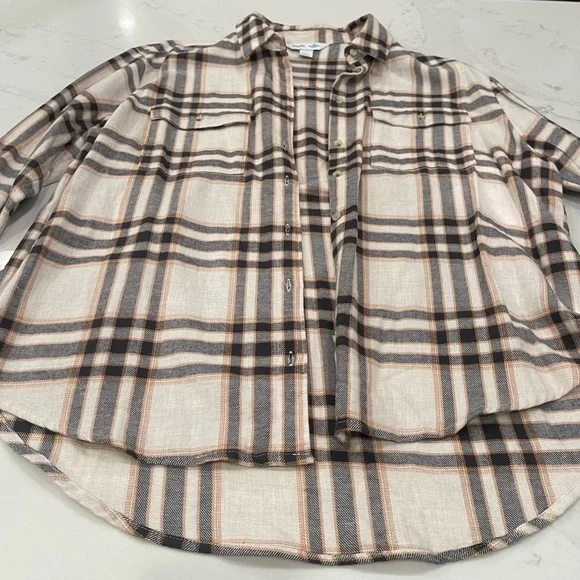 NWOT Old Navy “The Boyfriend” Plaid Button Down Shirt - Picture 5 of 15